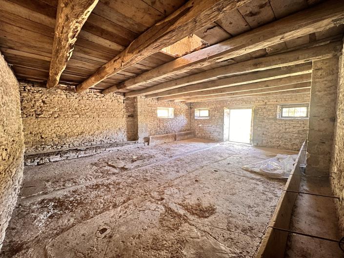 Image No.21-4 Bed Country Property for sale