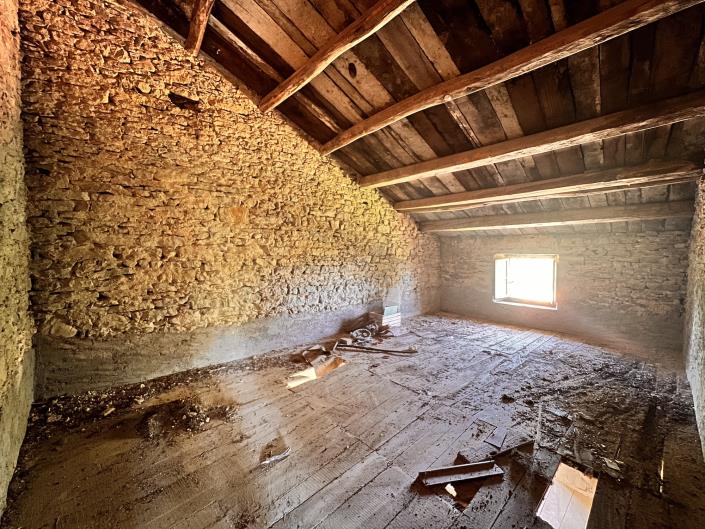 Image No.32-4 Bed Country Property for sale