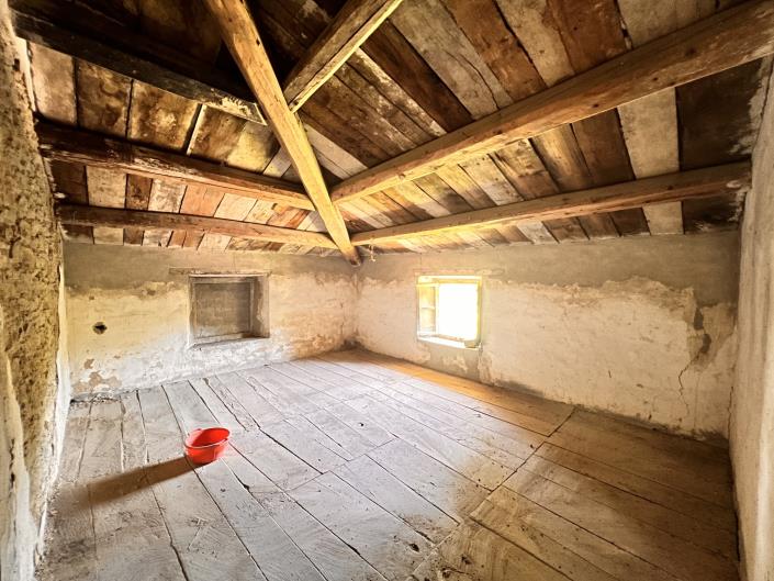 Image No.33-4 Bed Country Property for sale