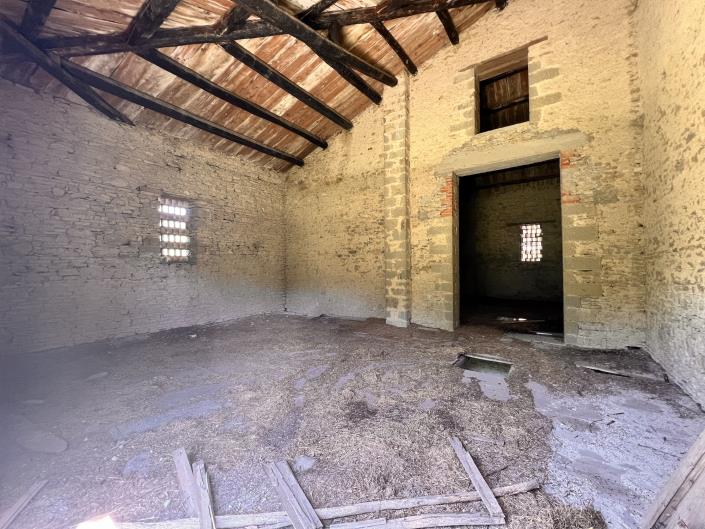 Image No.30-4 Bed Country Property for sale