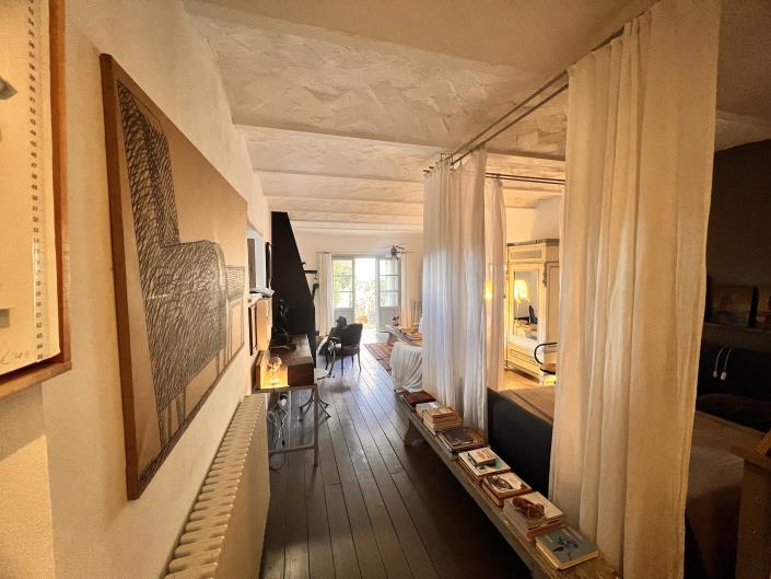 Image No.10-1 Bed Apartment for sale