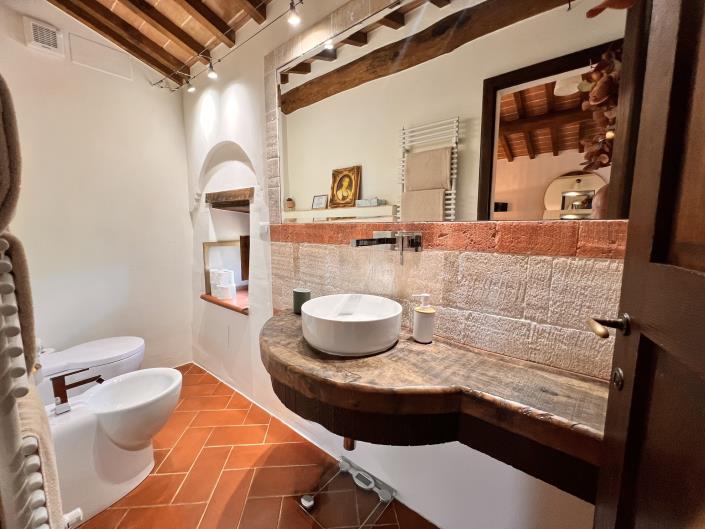 Image No.19-Propriété de pays de 9 chambres à vendre à Anghiari