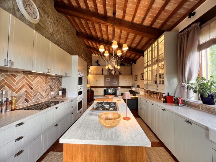 Image No.6-Propriété de pays de 9 chambres à vendre à Anghiari