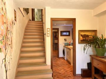 SE345-1-entrance-hall