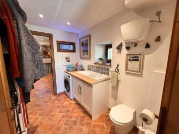 SE345-10--utility-room