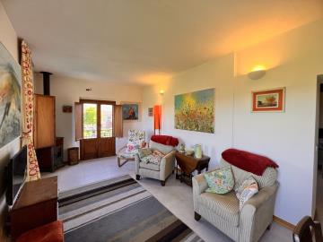 BT347-6--living-room-