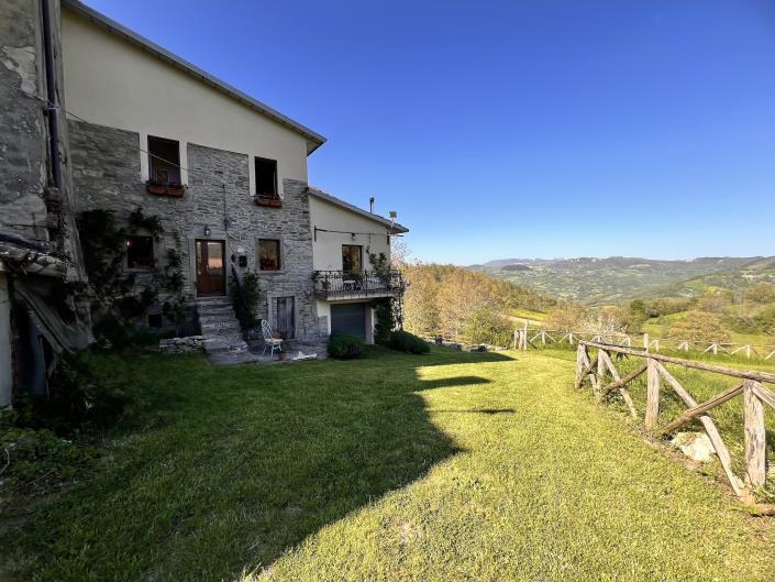 Image No.16-1 Bed Semi-Detached for sale