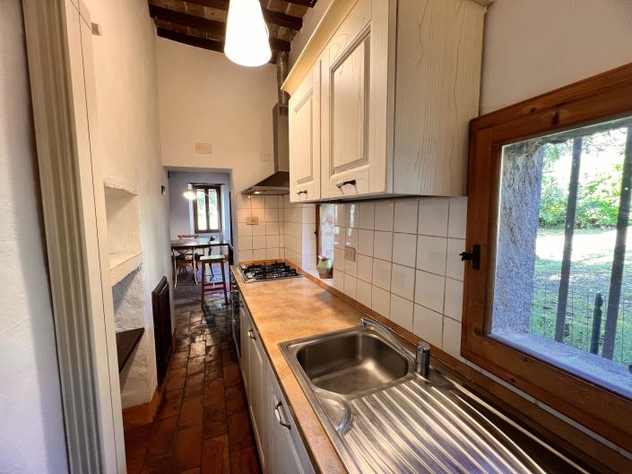 Image No.12-2 Bed Semi-Detached for sale