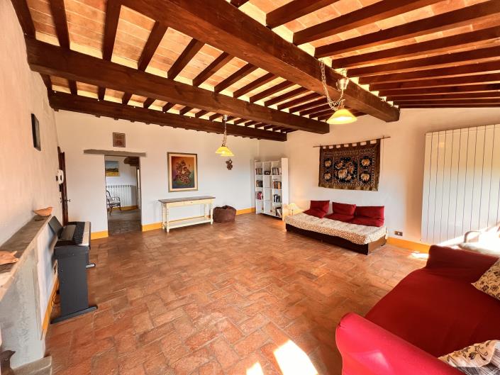 Image No.23-2 Bed Semi-Detached for sale