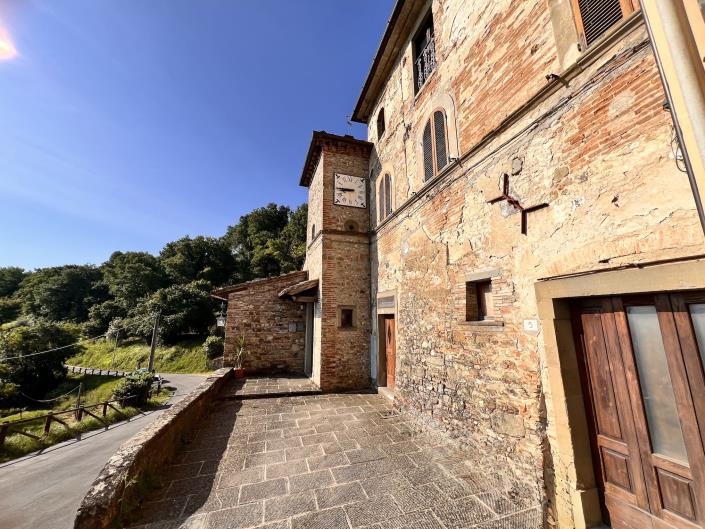 Image No.34-2 Bed Semi-Detached for sale