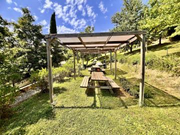 Appartamenti-La-Sceggia-garden3