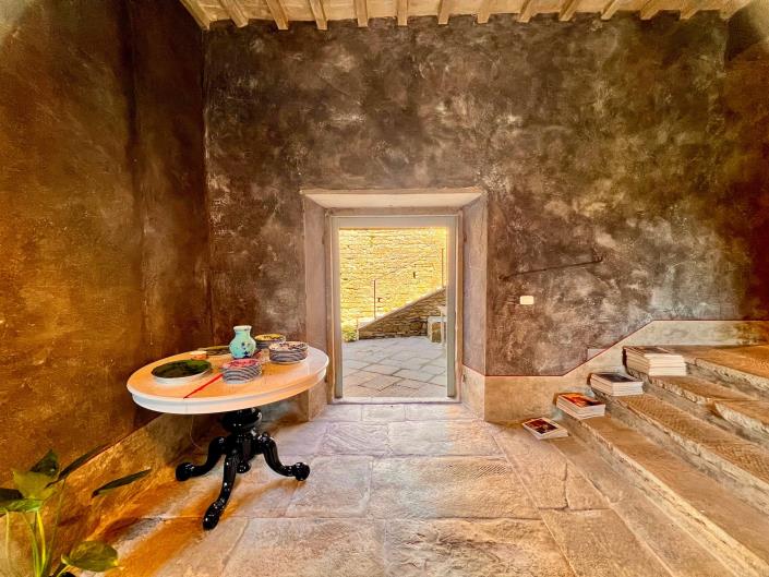 Image No.12-2 Bed Apartment for sale