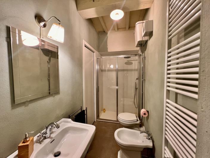 Image No.19-2 Bed Apartment for sale