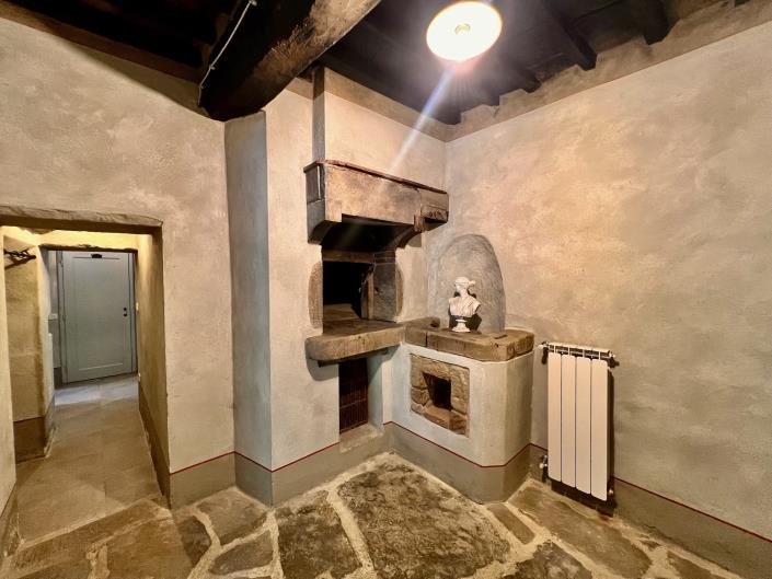 Image No.21-2 Bed Apartment for sale