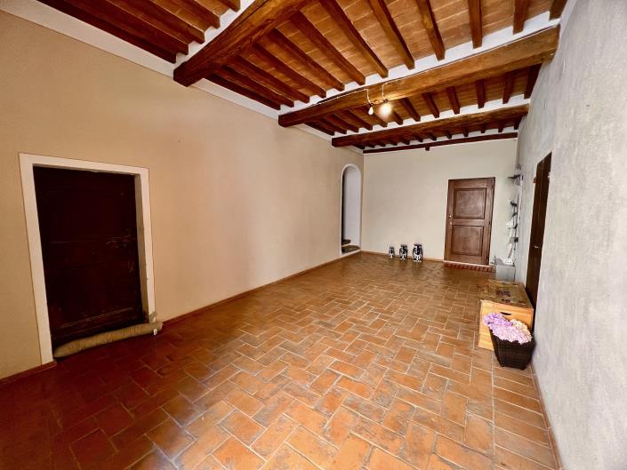 Image No.2-Maison / Villa de 5 chambres à vendre à Montalcino