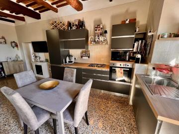 4-MC354-Ground-fl-app-2--kitchen