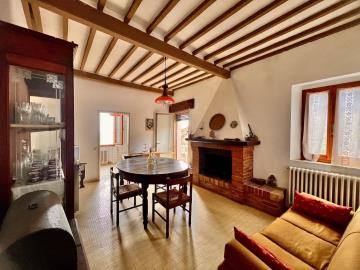 12-MC354-1st-floor-apt-3