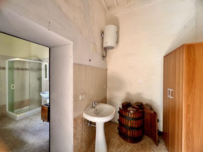 Image No.21-Maison / Villa de 5 chambres à vendre à Montalcino