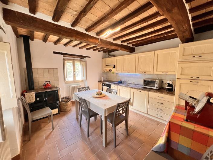 Image No.9-2 Bed House for sale