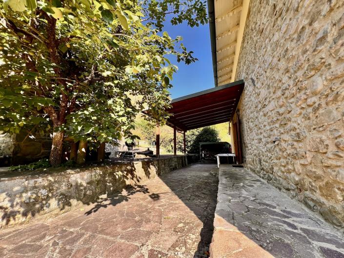 Image No.26-2 Bed House for sale