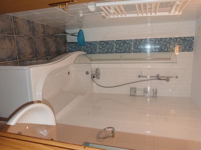 Image No.22-15 Bed Country Property for sale