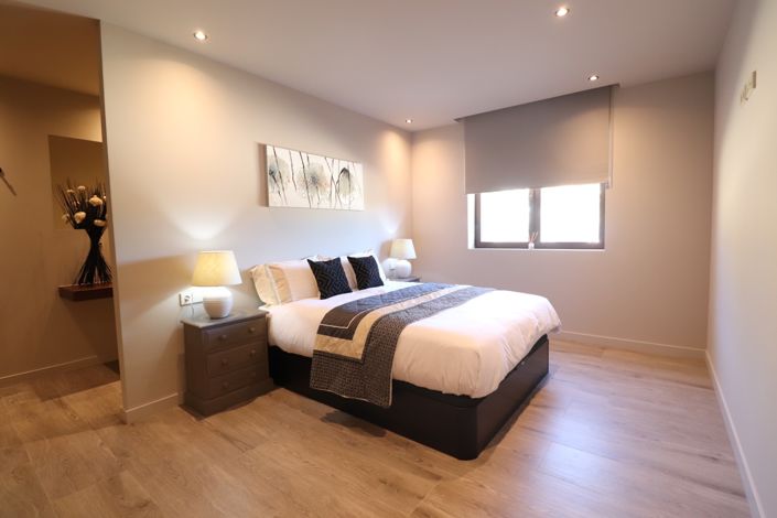 Image No.18-5 Bed Country Property for sale