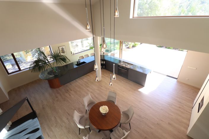 Image No.9-5 Bed Country Property for sale