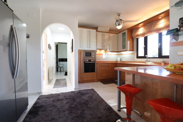 Image No.10-5 Bed Villa for sale