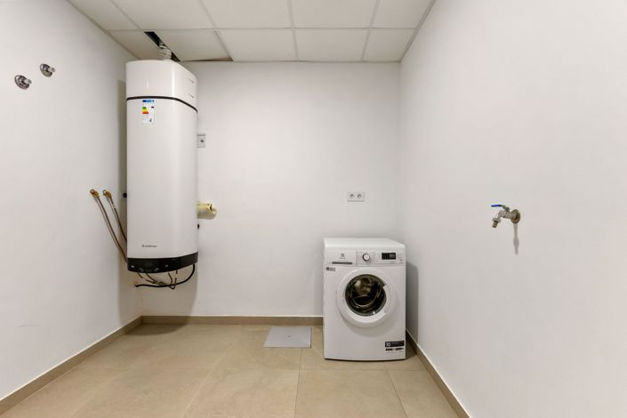 Image No.20-3 Bed Villa for sale