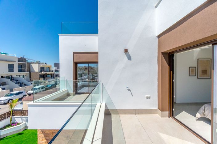 Image No.21-3 Bed Villa for sale