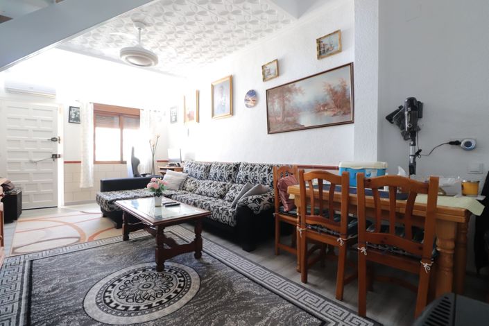 Image No.7-2 Bed Townhouse for sale