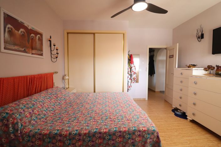 Image No.10-3 Bed Country Property for sale