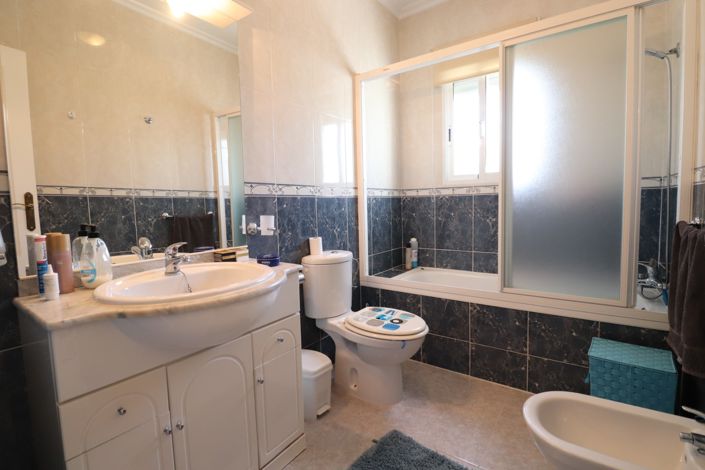 Image No.10-3 Bed Country Property for sale