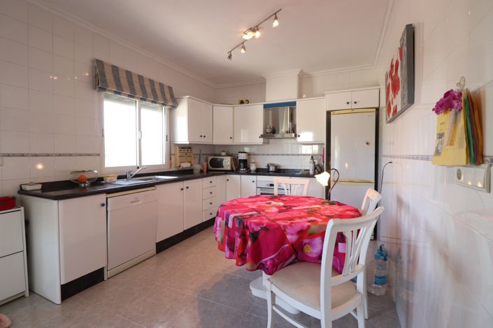 Image No.16-3 Bed Country Property for sale