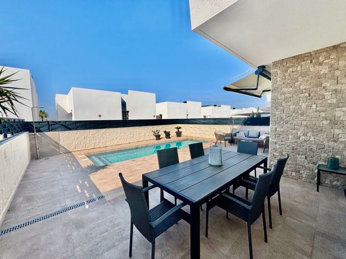 Image No.11-2 Bed Villa for sale