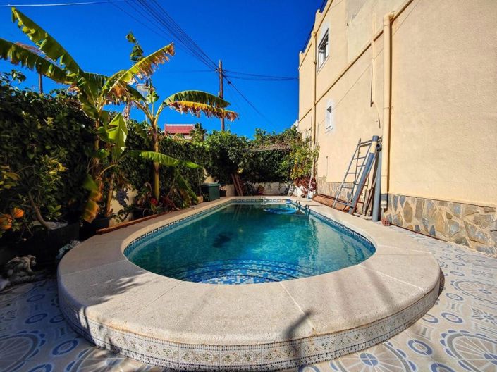 Image No.2-Maison de 4 chambres à vendre à San Miguel de Salinas