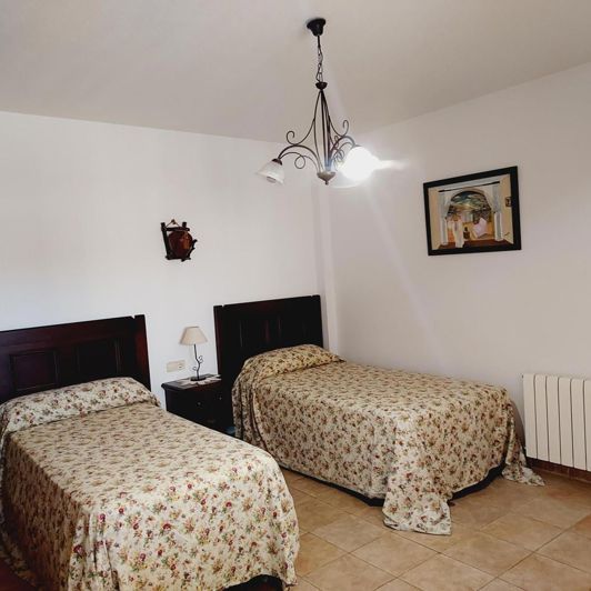 Image No.23-6 Bed Villa for sale