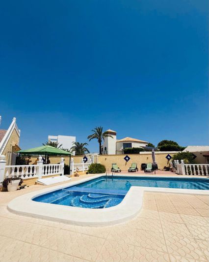 Image No.45-Villa de 3 chambres à vendre à Torrevieja