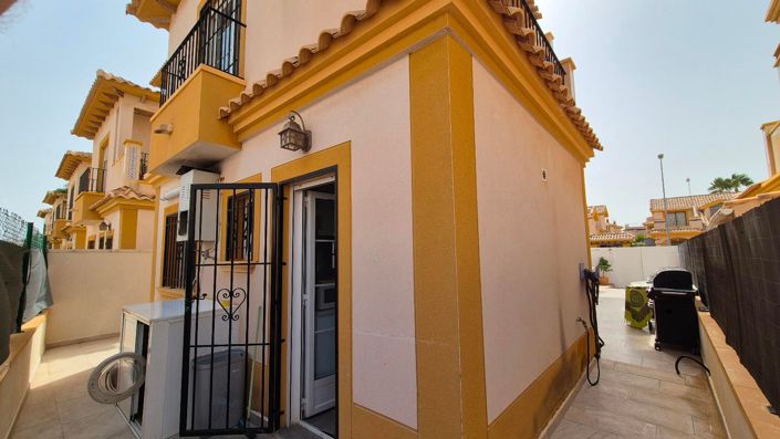 Image No.6-Villa de 3 chambres à vendre à Orihuela Costa