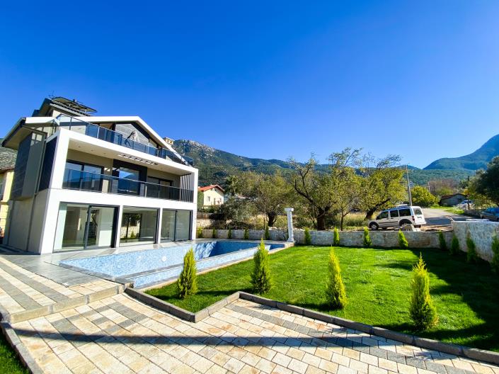 Image No.3-4 Bed House/Villa for sale