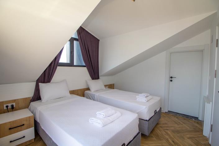 Image No.15-4 Bed House/Villa for sale