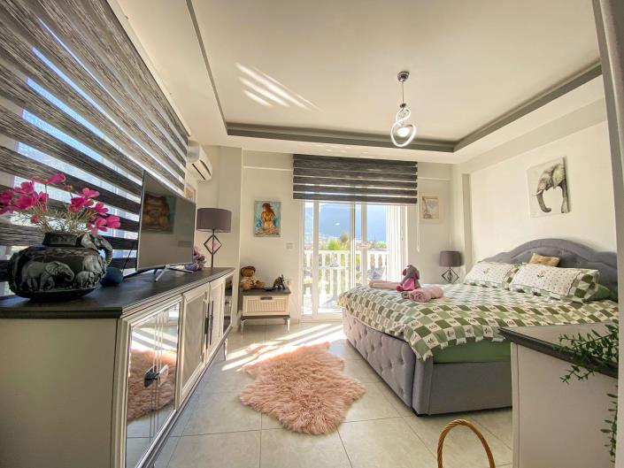 Image No.15-4 Bed Villa / Detached for sale