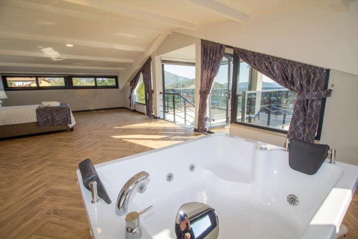 Image No.13-Villa de 4 chambres à vendre à Hisaronu