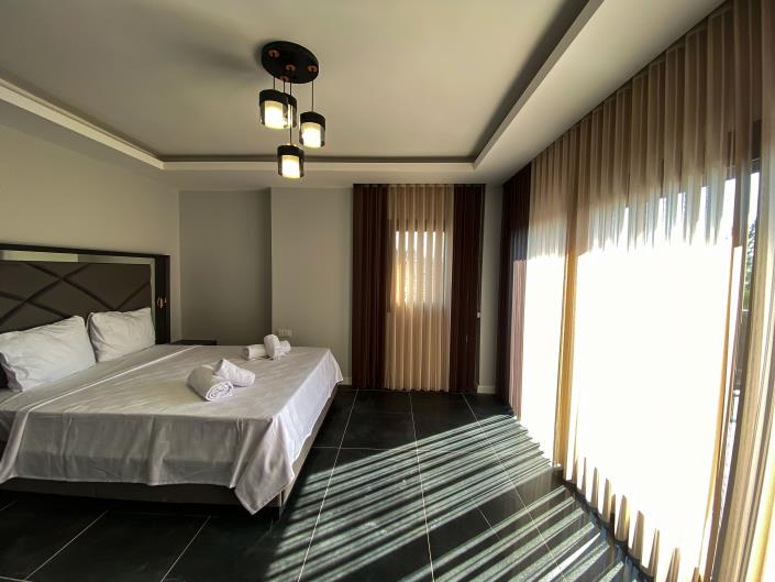 Image No.15-4 Bed Villa for sale