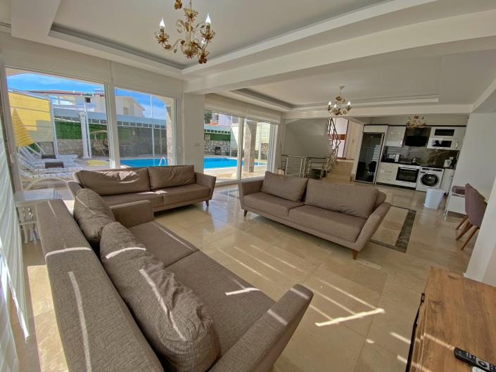 Image No.8-Villa de 4 chambres à vendre à Ovacik