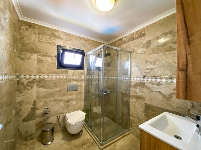 Image No.17-4 Bed Villa for sale