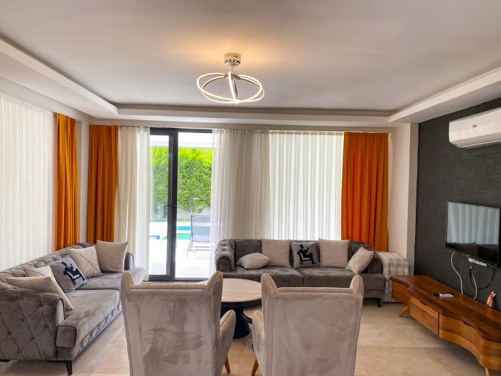 Image No.9-4 Bed Villa for sale