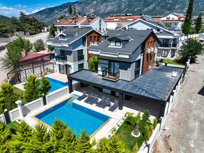 Image No.2-4 Bed Villa for sale