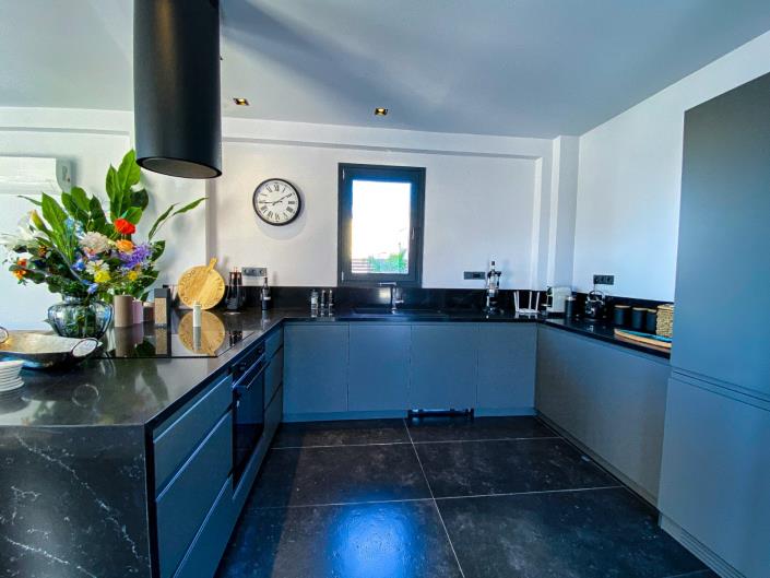 Image No.7-4 Bed Villa for sale