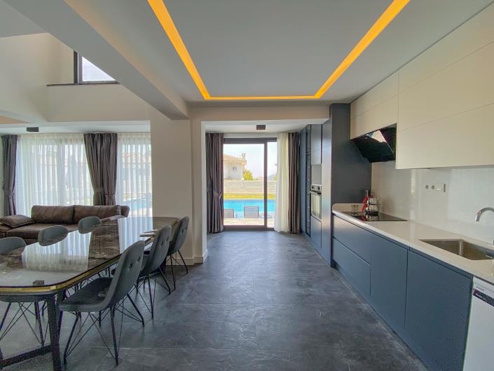 Image No.7-Villa de 4 chambres à vendre à Ovacik